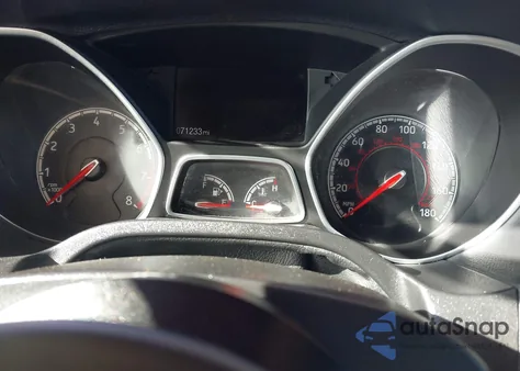 2017 Ford Focus St z USA, uszkodzony, nr VIN 1FADP3L95HL263805